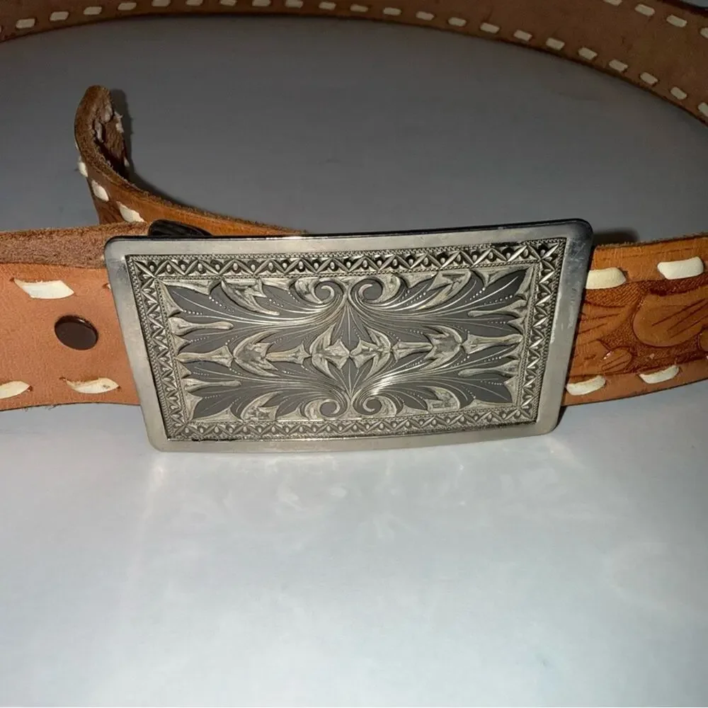 VINTAGE tooled tan leather western cowgirl rodeo belt w silver belt buckle 44 in